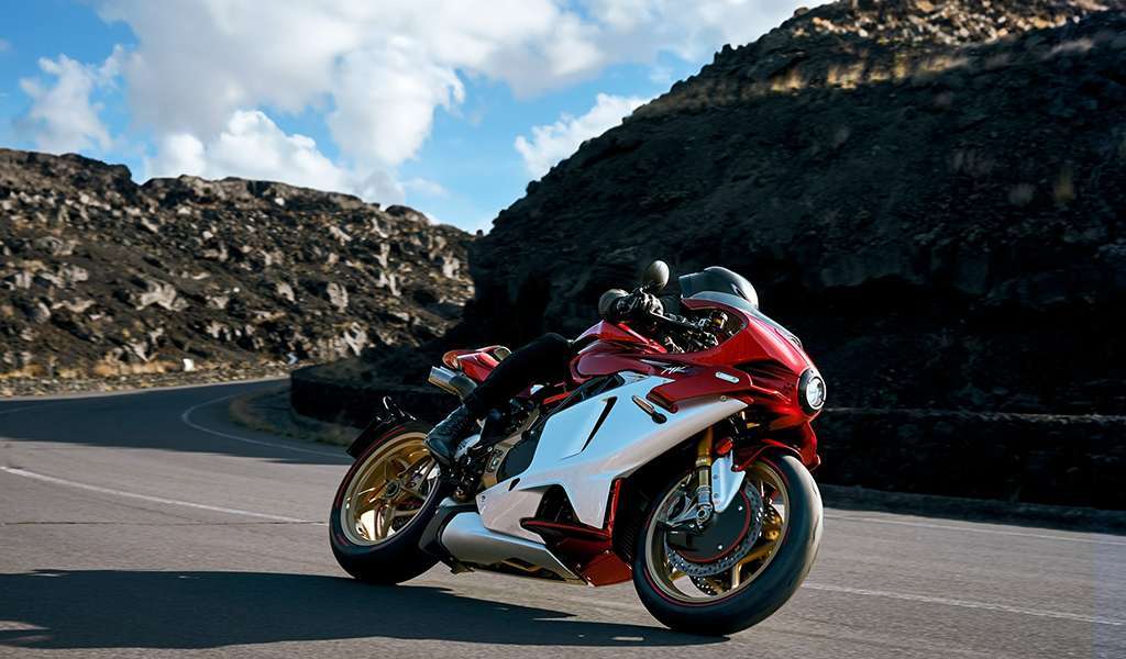 MV Agusta Superveloce 1000 Serie Oro è un'edizione speciale