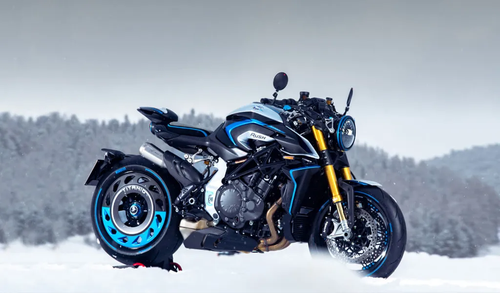 Rush Titanio: il ruggito del titanio nel cuore di una MV Agusta da Mo.vi a Torino
